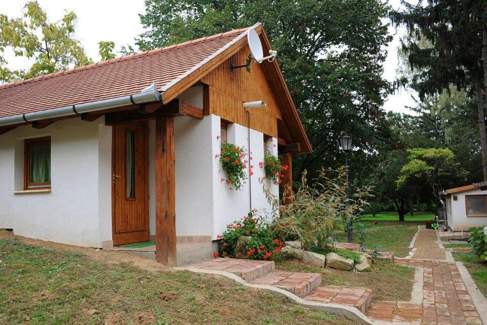 Kastelyszallo Mateszalka Bed and Breakfast Zewnętrze zdjęcie